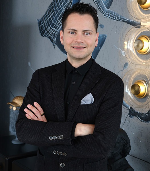 <span>DR. Evren ISIK</span>, MD (Urologist)